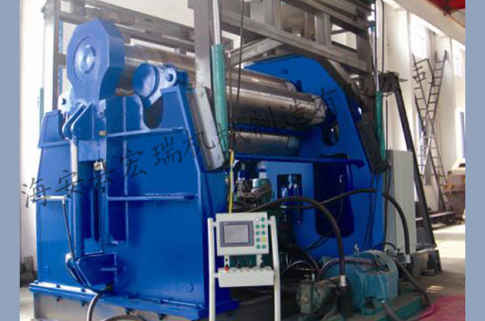 四辊弧线下调式卷板机